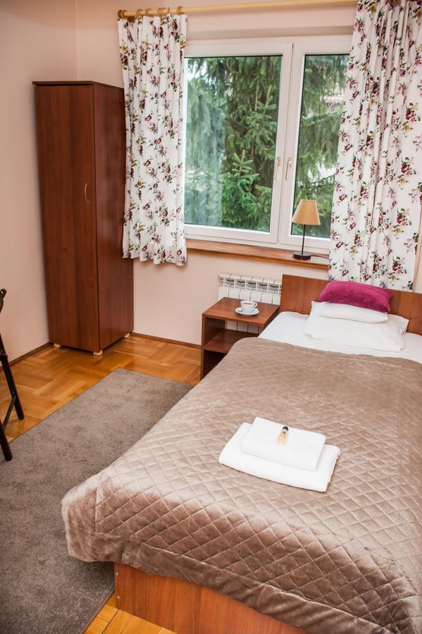 Willton Apartamenty Psary Exteriör bild