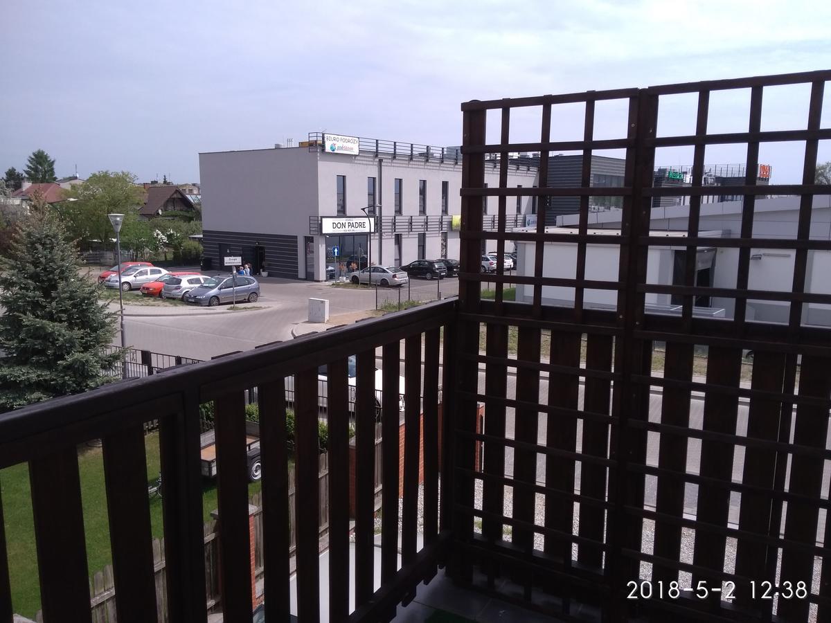 Willton Apartamenty Psary Exteriör bild